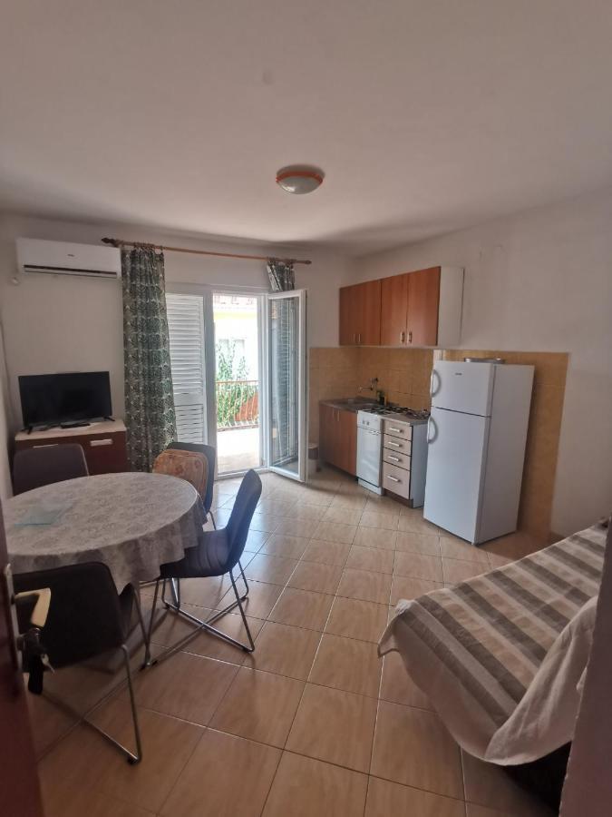 Emily Apartment Biograd Na Moru Ngoại thất bức ảnh